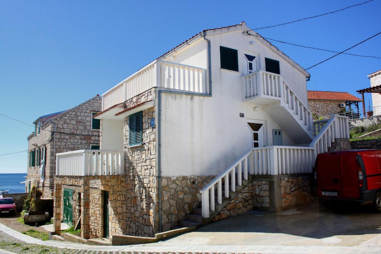 Apartments By The Sea Rukavac, Vis - 2478 Rukavac  Dış mekan fotoğraf