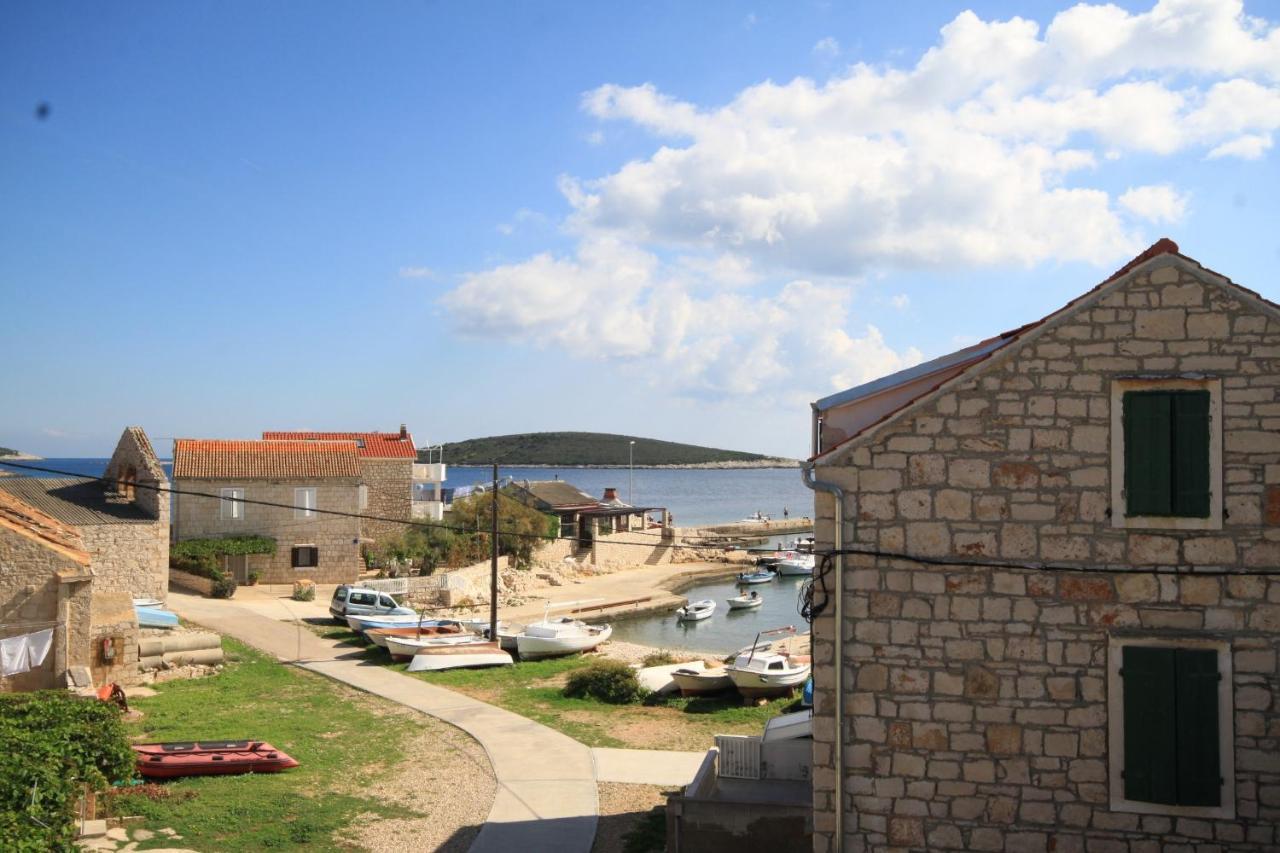Apartments By The Sea Rukavac, Vis - 2478 Rukavac  Dış mekan fotoğraf